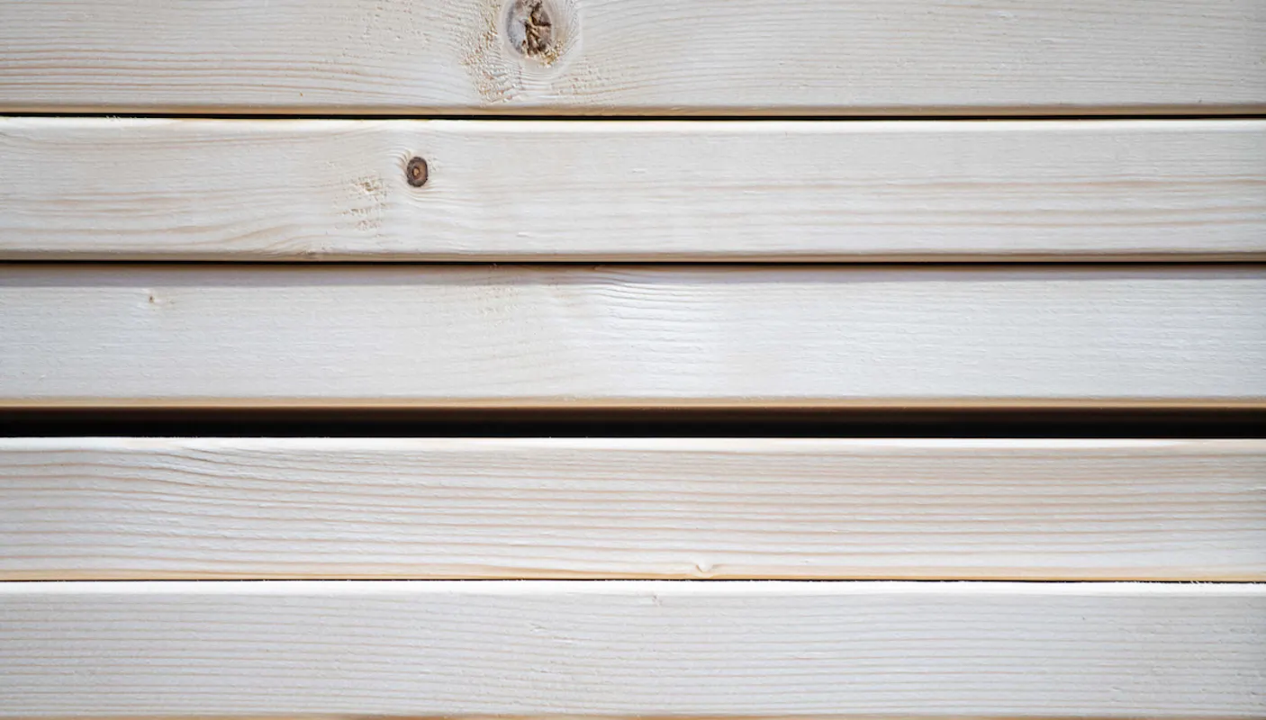 Ómeðhöndlað, ljóst pallaefni