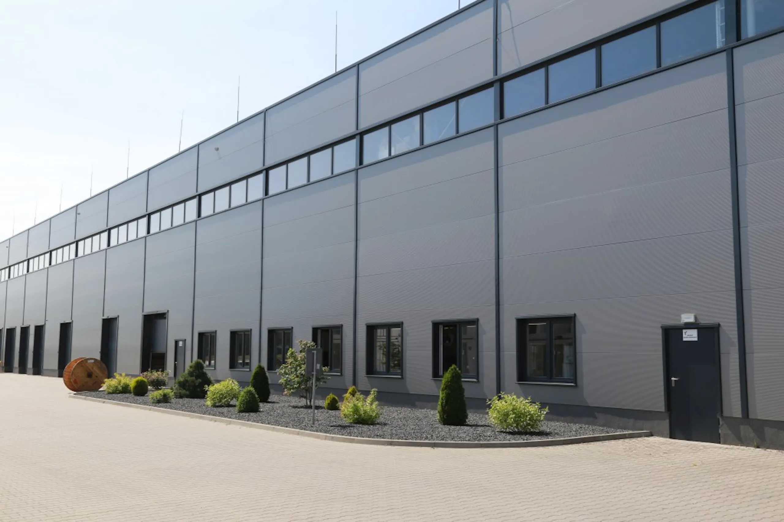 Iðnaðarhúsnæði með veggeiningum frá Balex