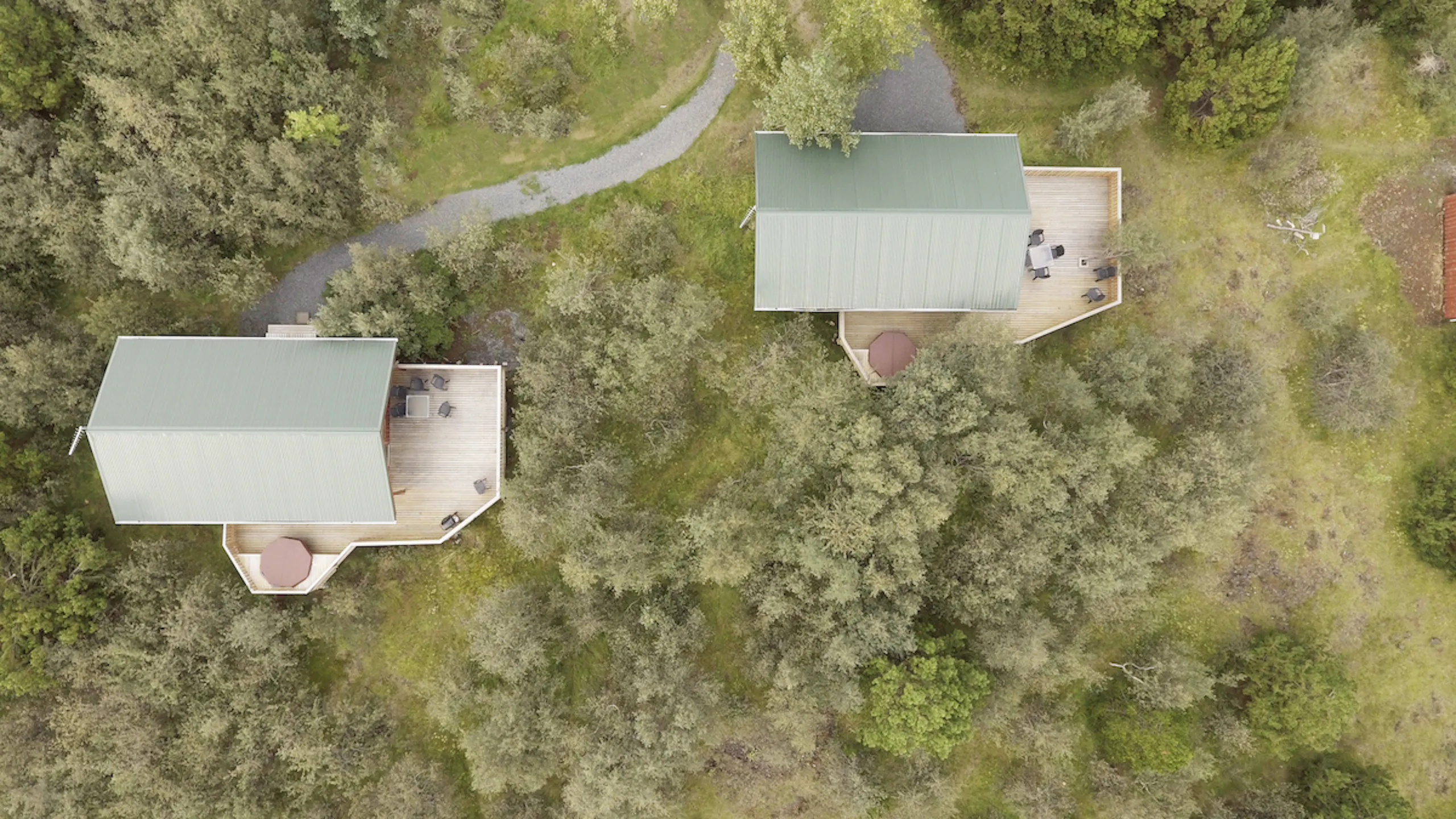 Loftmynd af rammahúsum í sumarbústaðabyggð