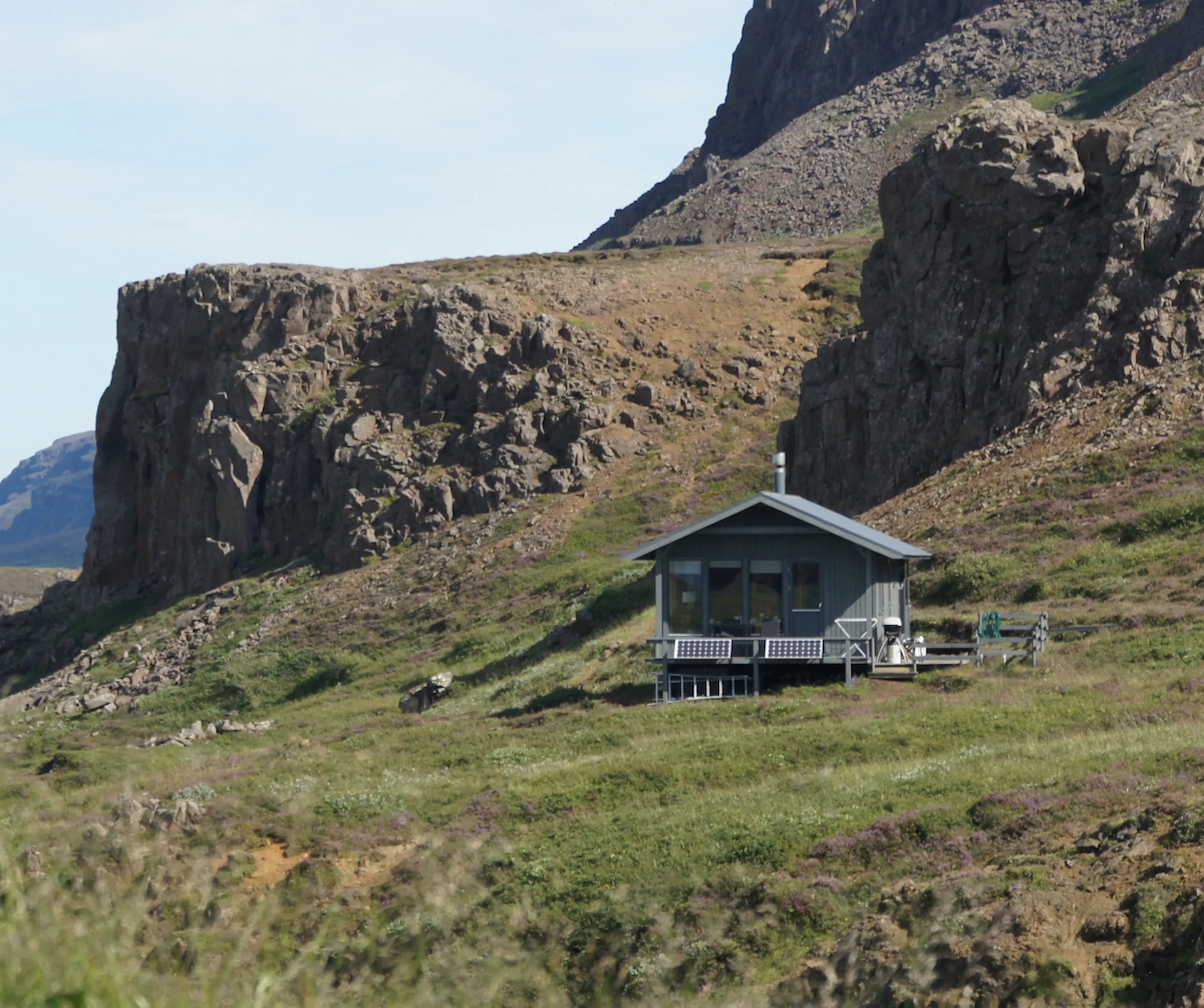Sumarbústaður undir fjalli
