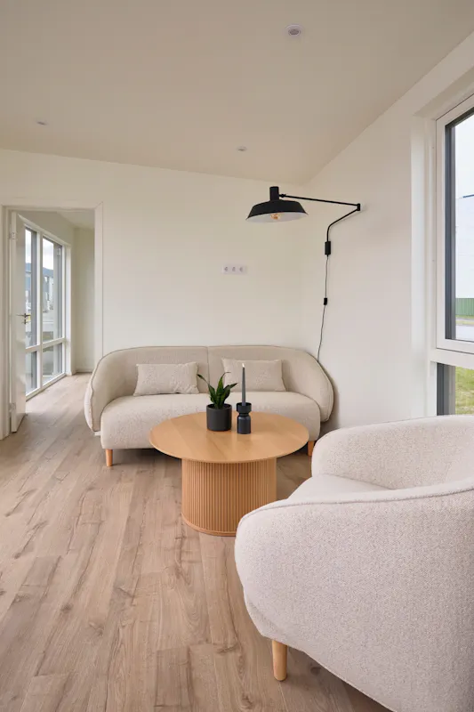 Fullbúið hús stofa nærmynd