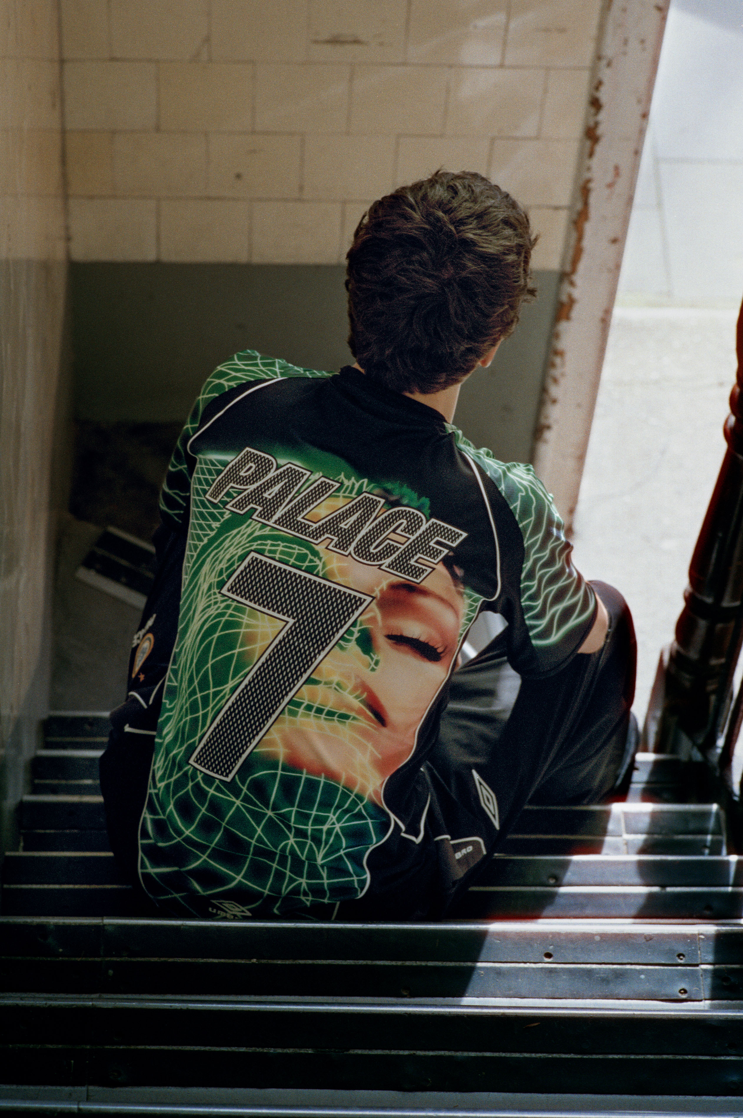 新版 PALACE SKATEBOARDS PALACE | UMBRO ウェア