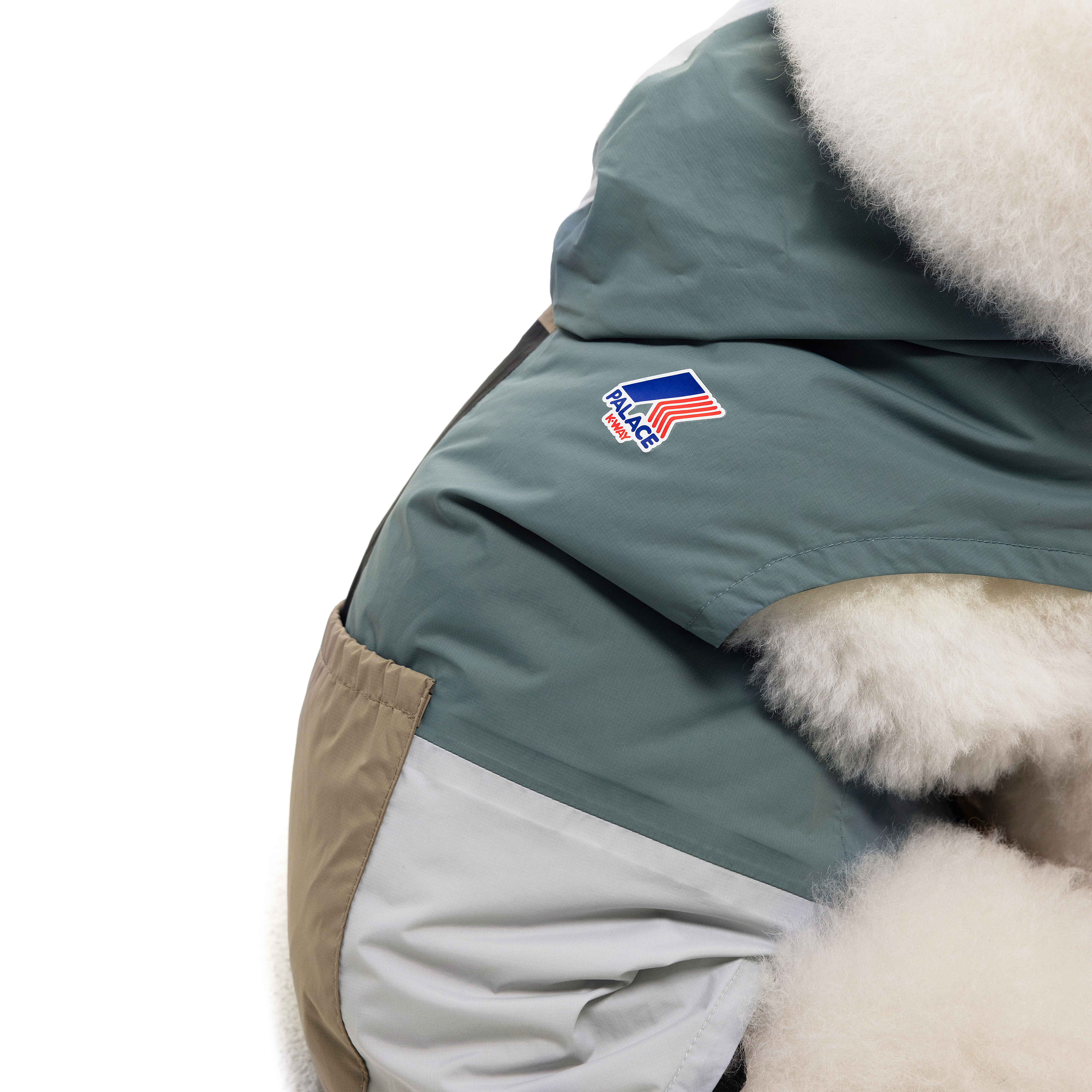 PALACE K-WAY LE VRAI 4.0 HORATIO DOG JACKET | PALACE SKATEBOARDS