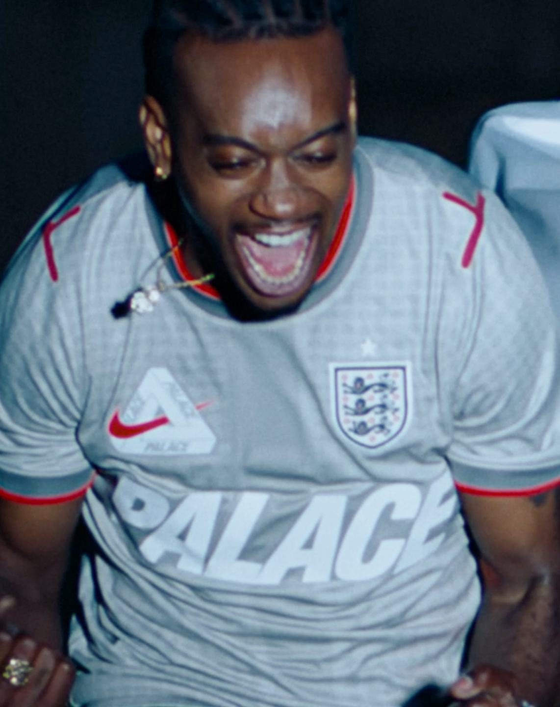 PALACE NIKE ENGLAND | PALACE SKATEBOARDS