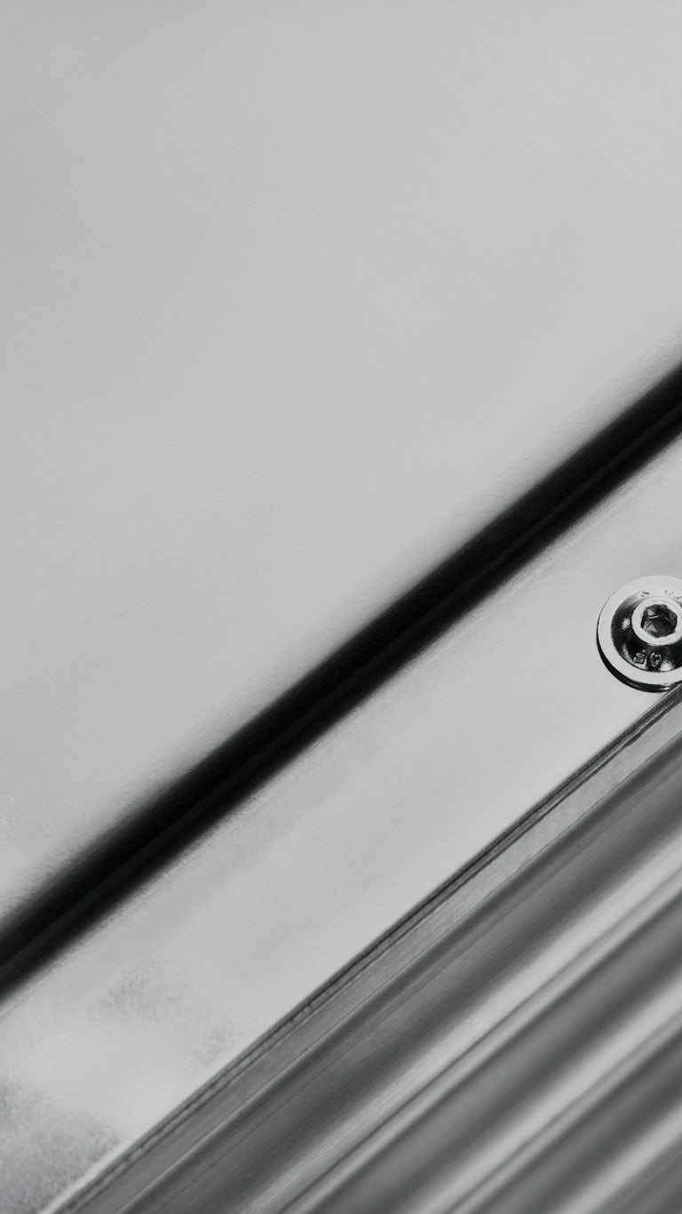 ONE battery case closeup