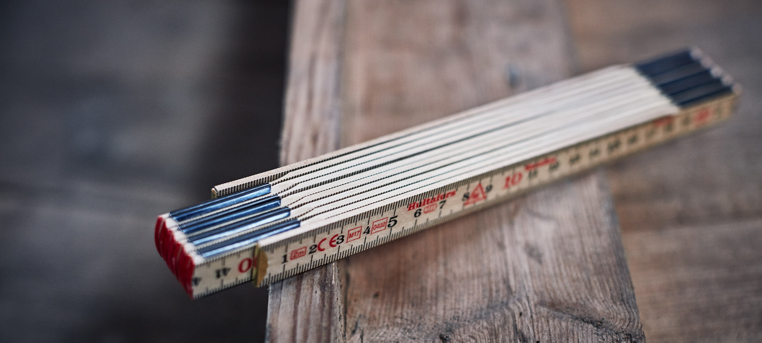 Our classic folding rule.