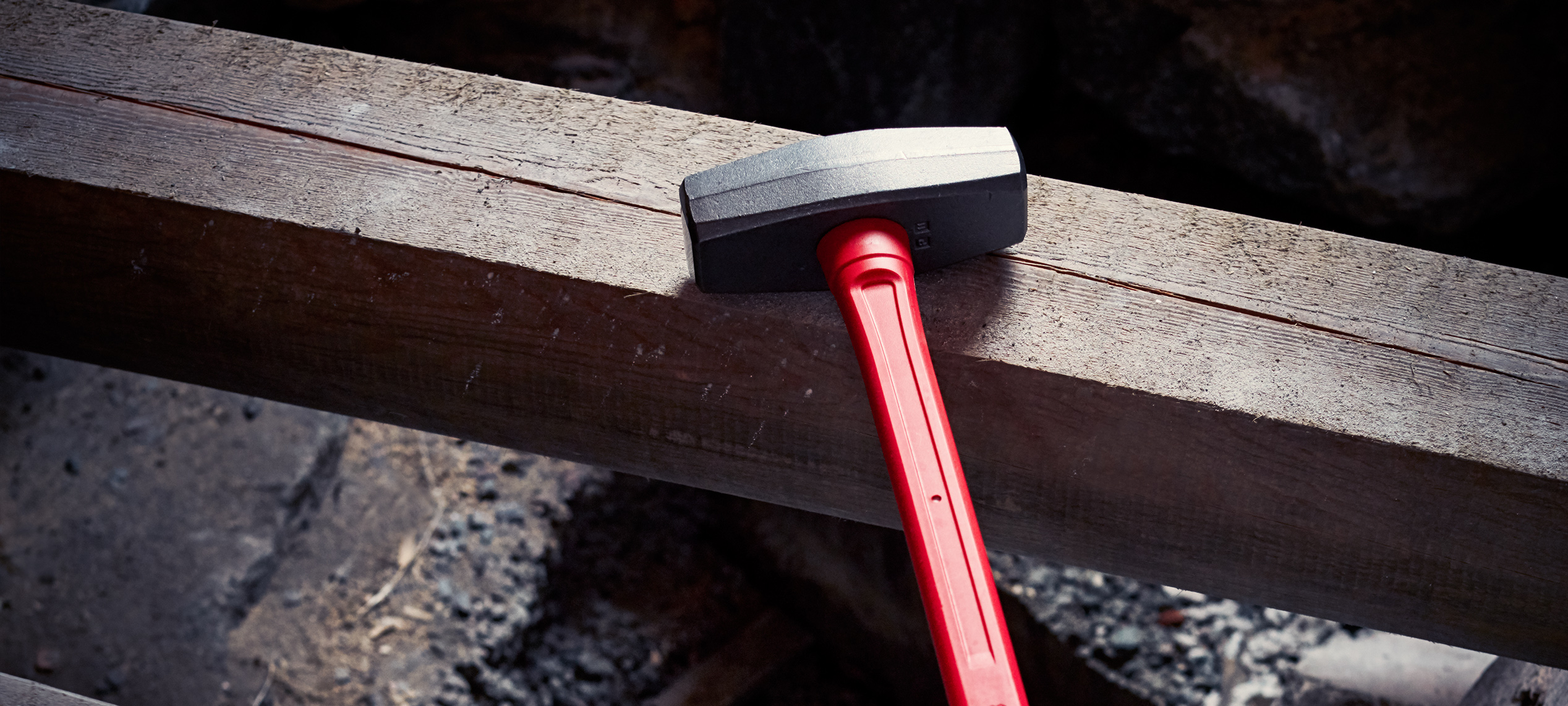 Sturdy and ergonomic sledges made from high grade steel