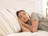 Femme faisant une sieste