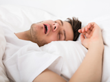 ronfler homme qui dort