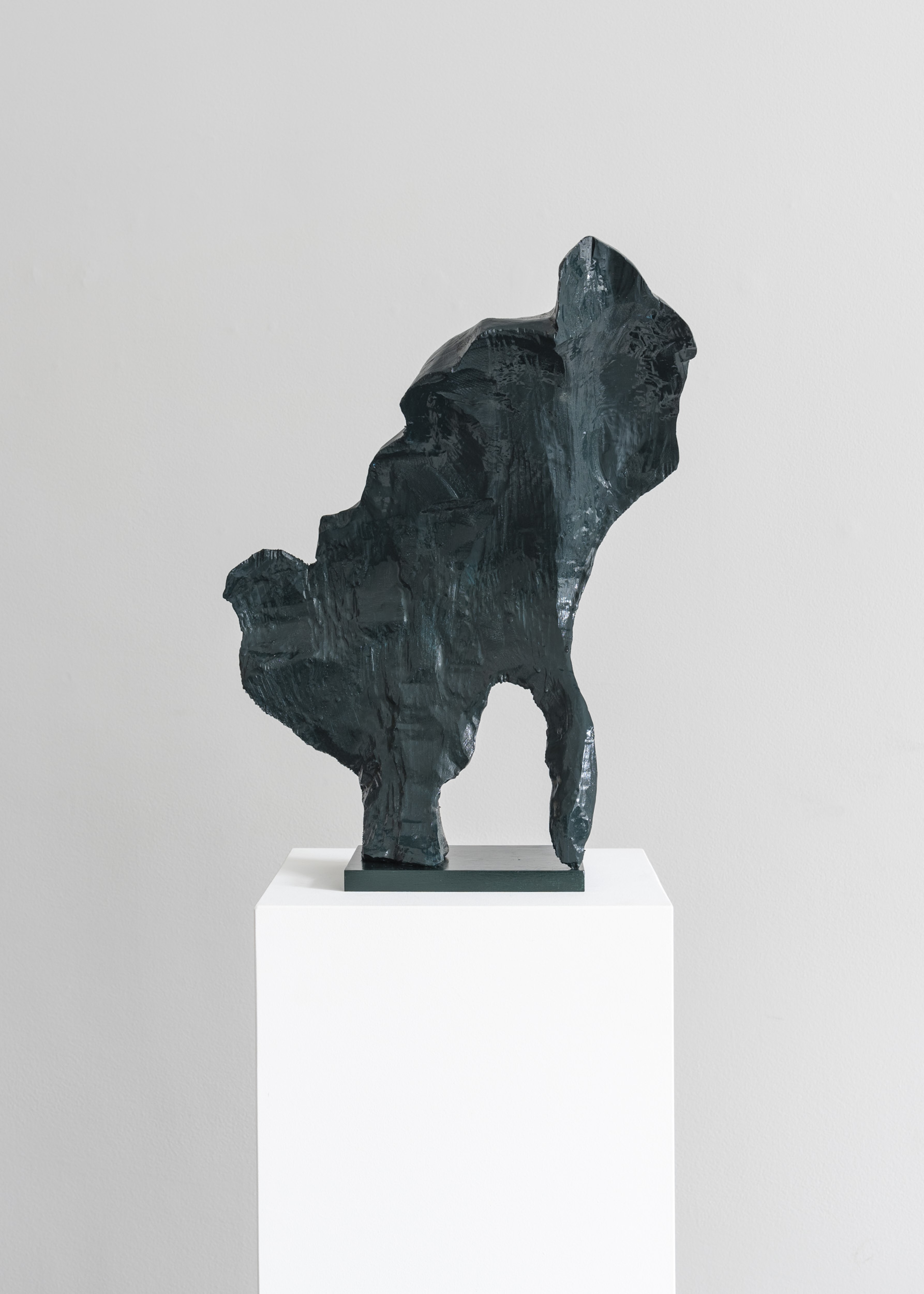 Lacquered wood, 48.5 x 37 x 18 cm