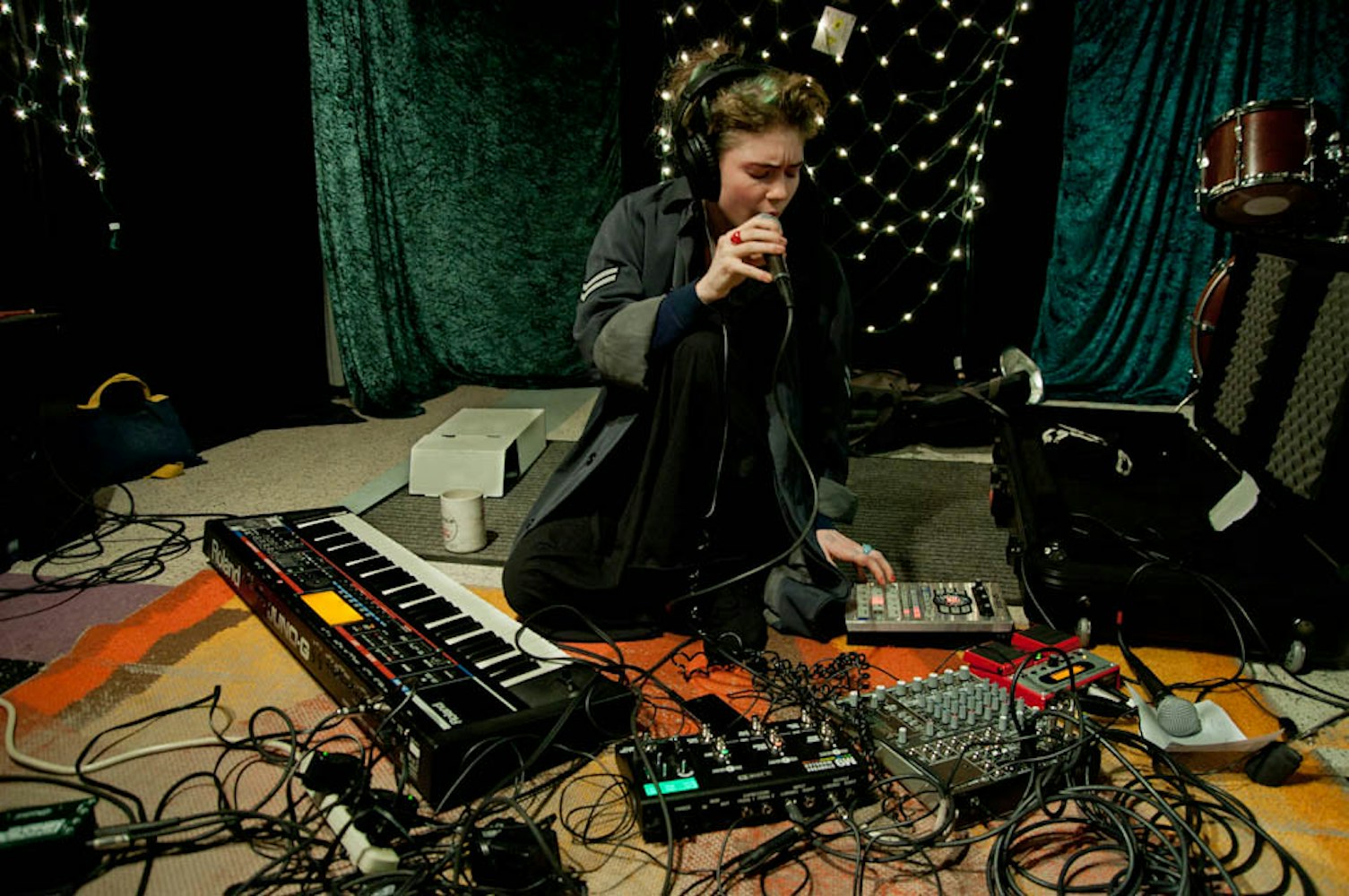 Grimes@KEXP