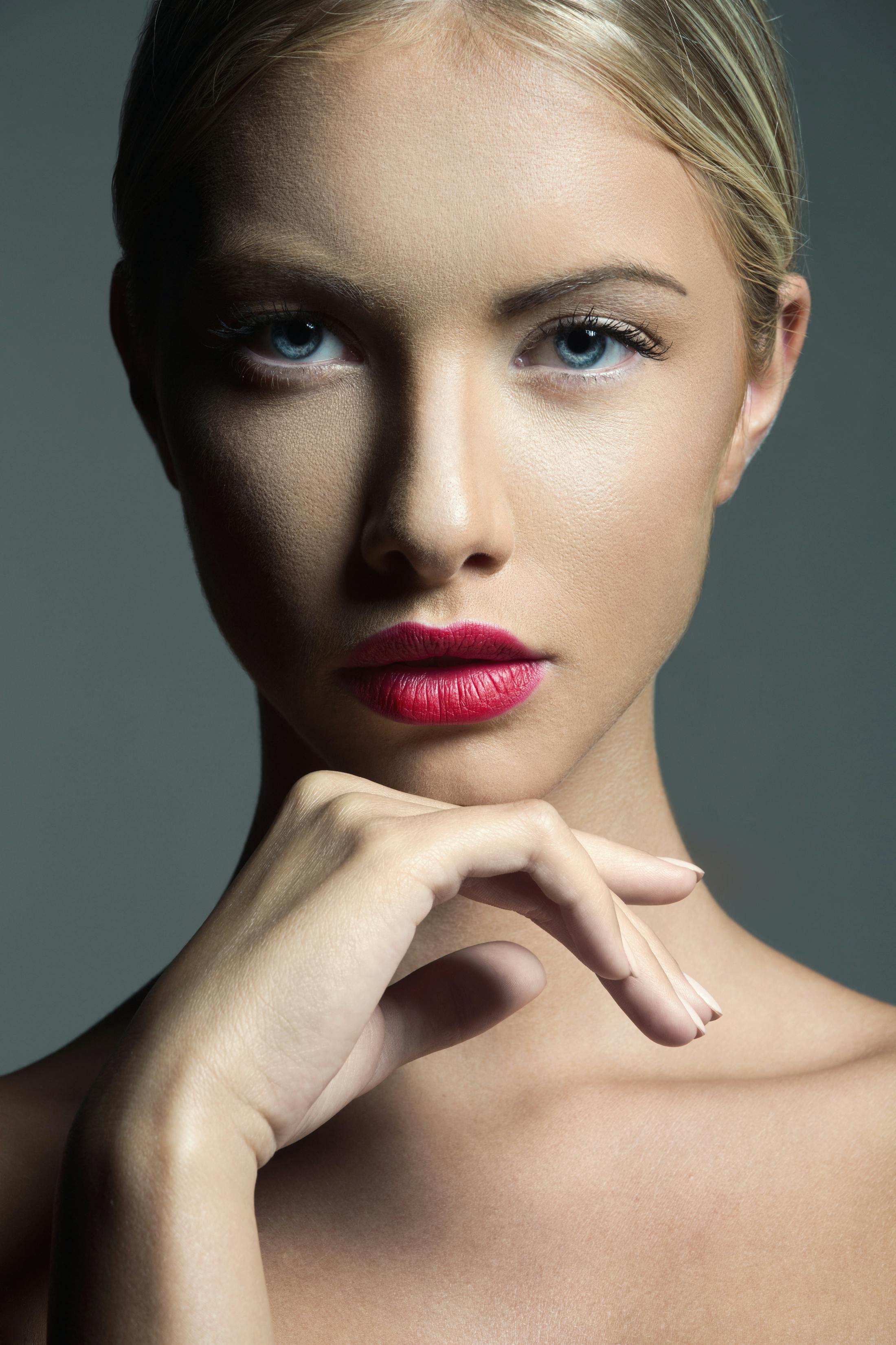woman with red lipstick