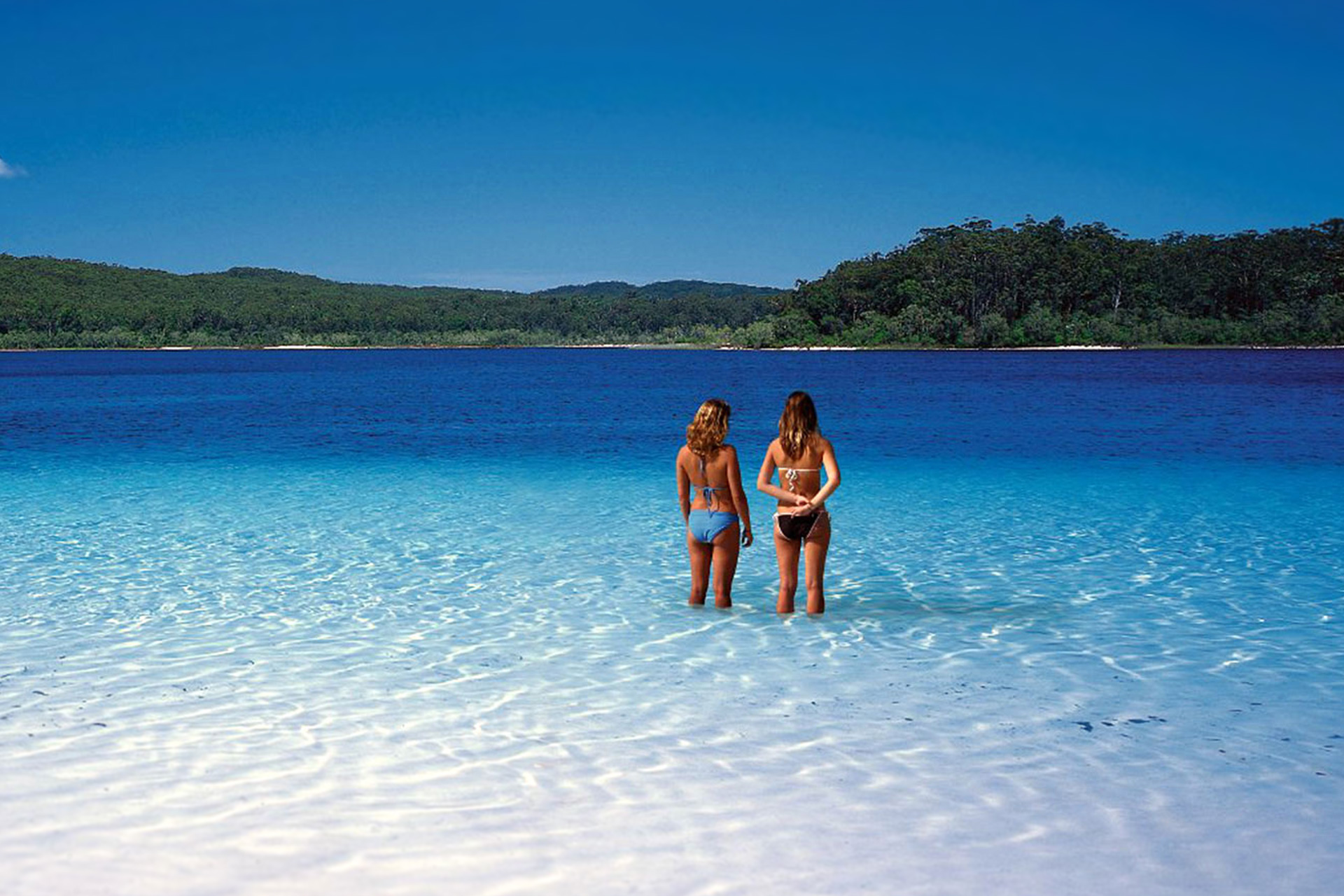 A Backpacking guide to Fraser Island the Whitsundays