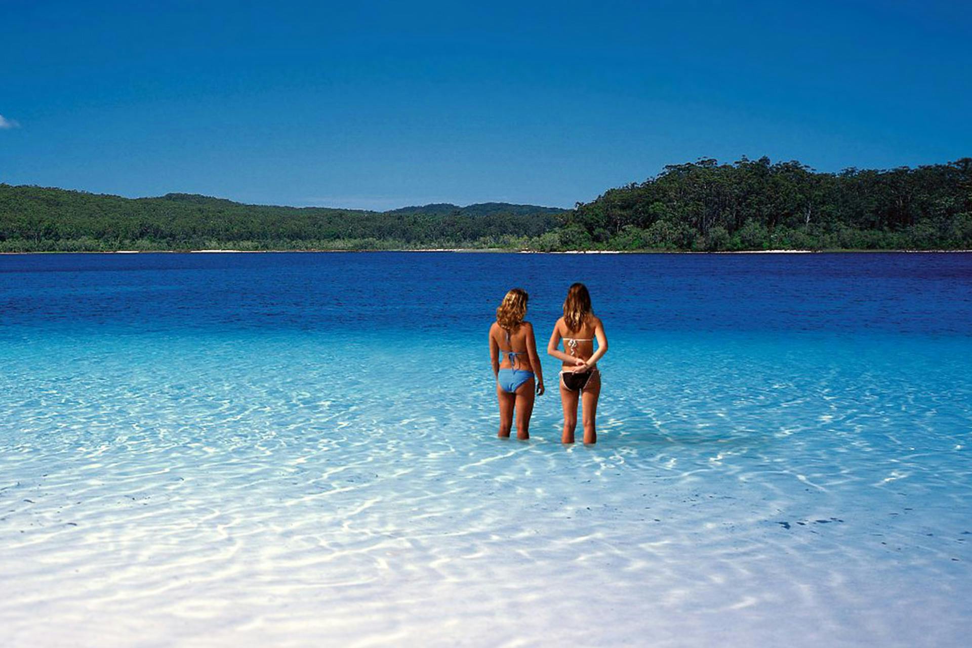 lake mckenzie fraser island