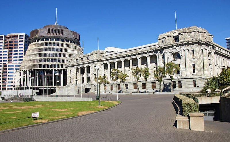 free things to do in wellington parliament house beehive