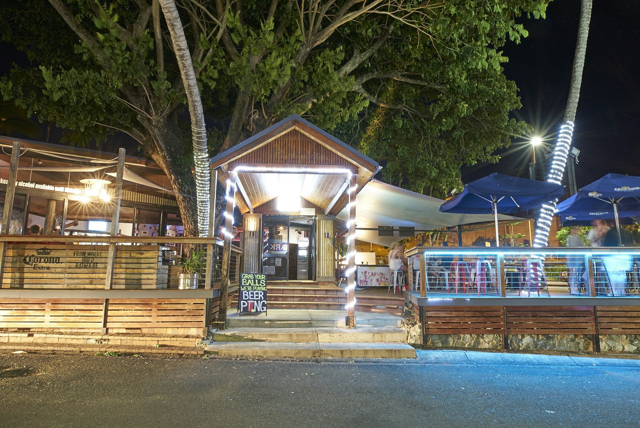 base airlie beach youth accommodation