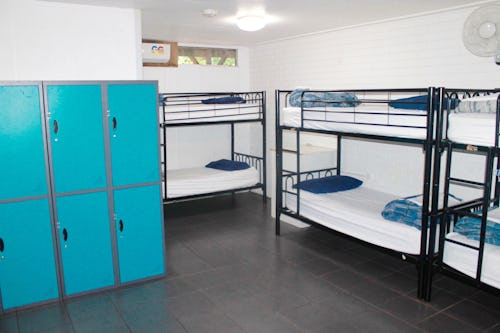 8 bed shared stay space at nomads noosa accommodation