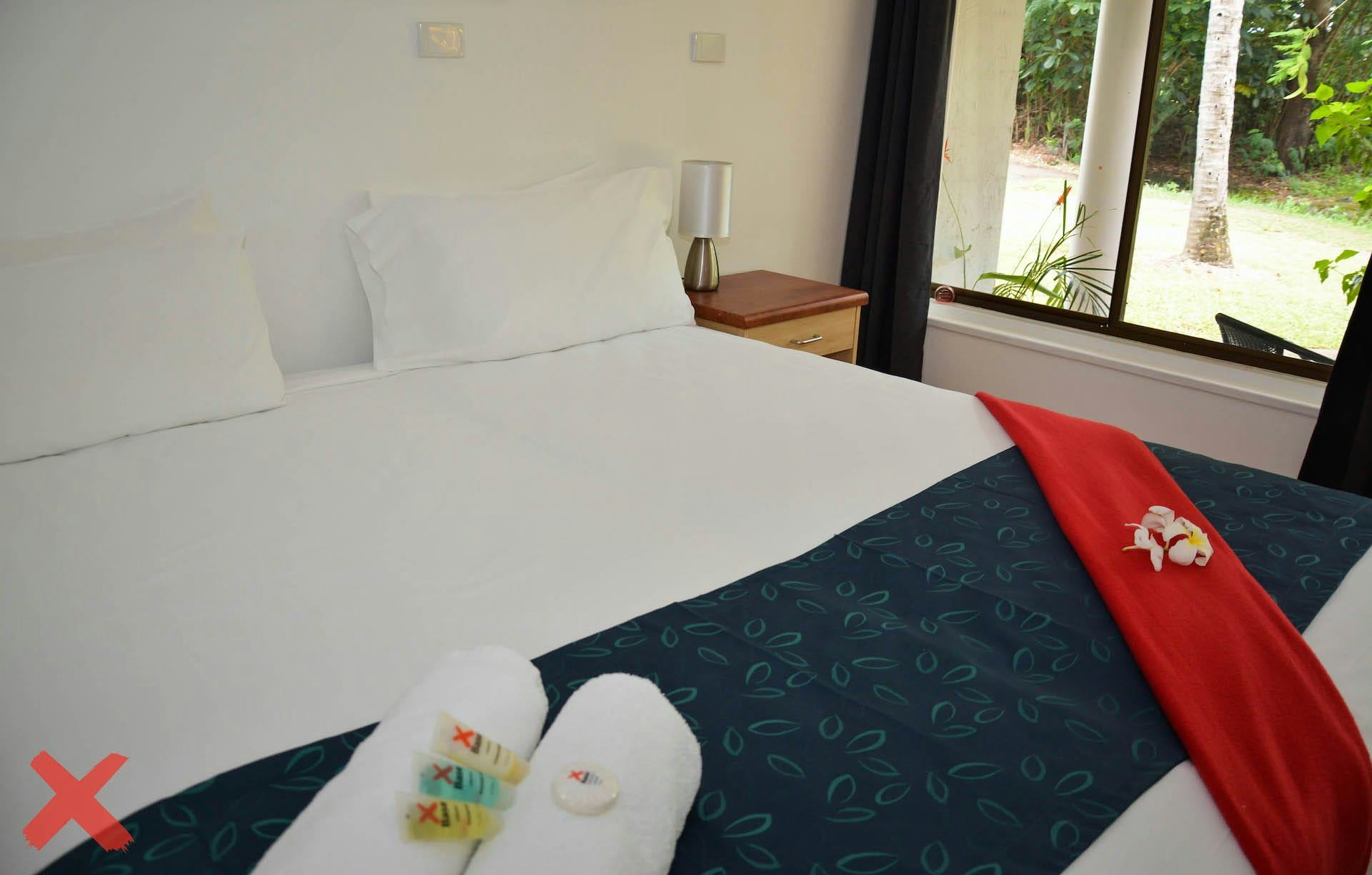 private ensuite room at base airlie beach backpackers