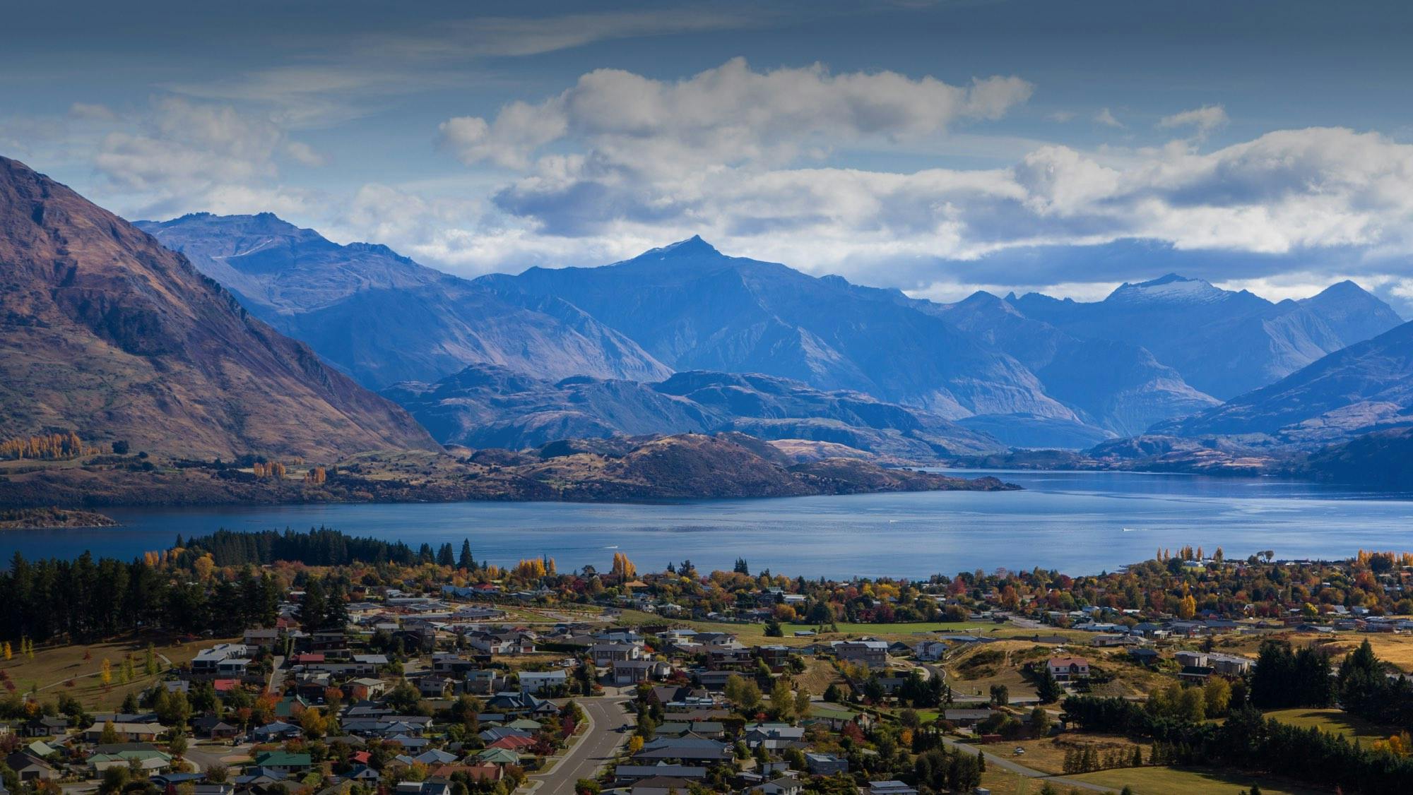 lake wanaka and mt aspiring national park