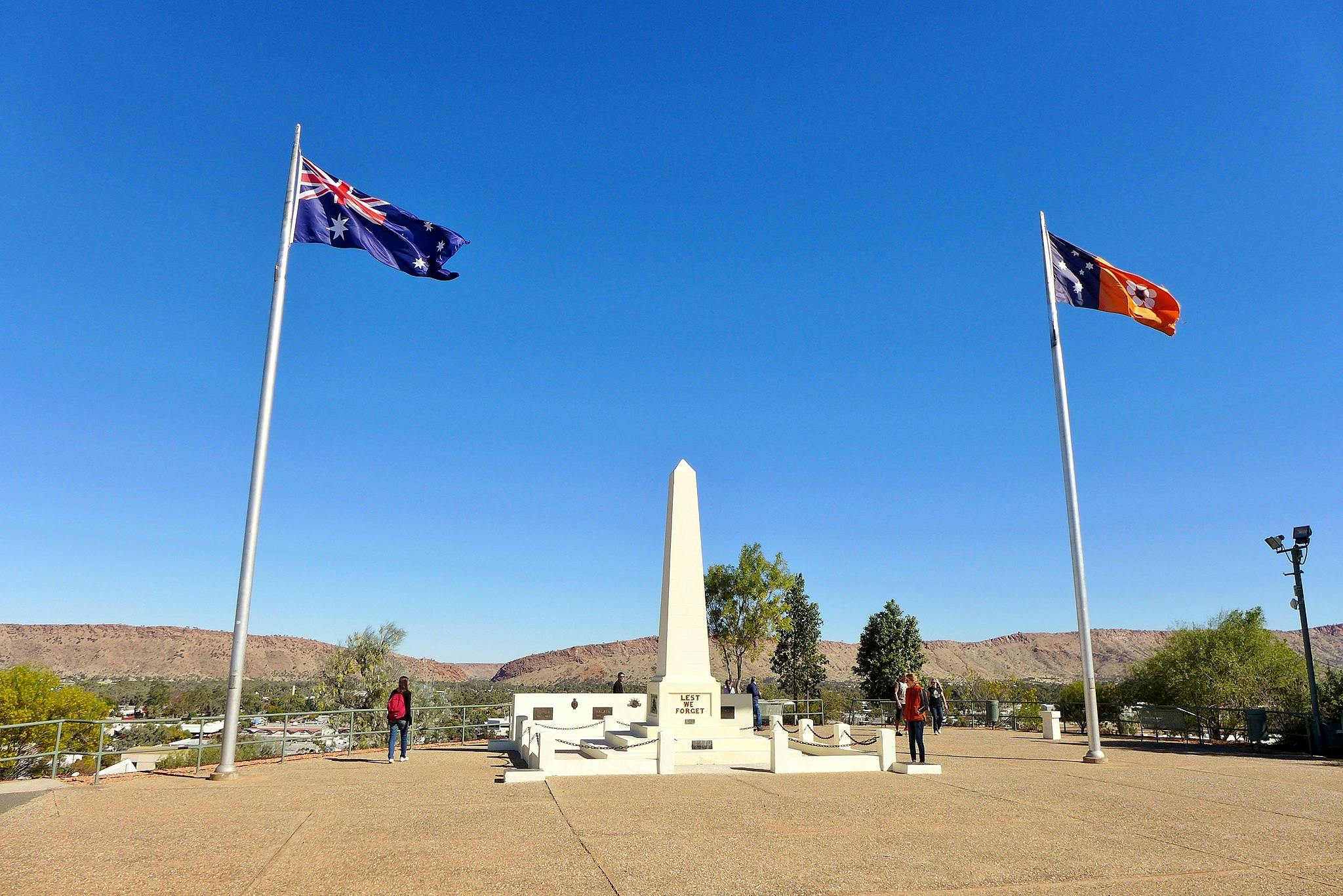 anzac hill alice springs things to do