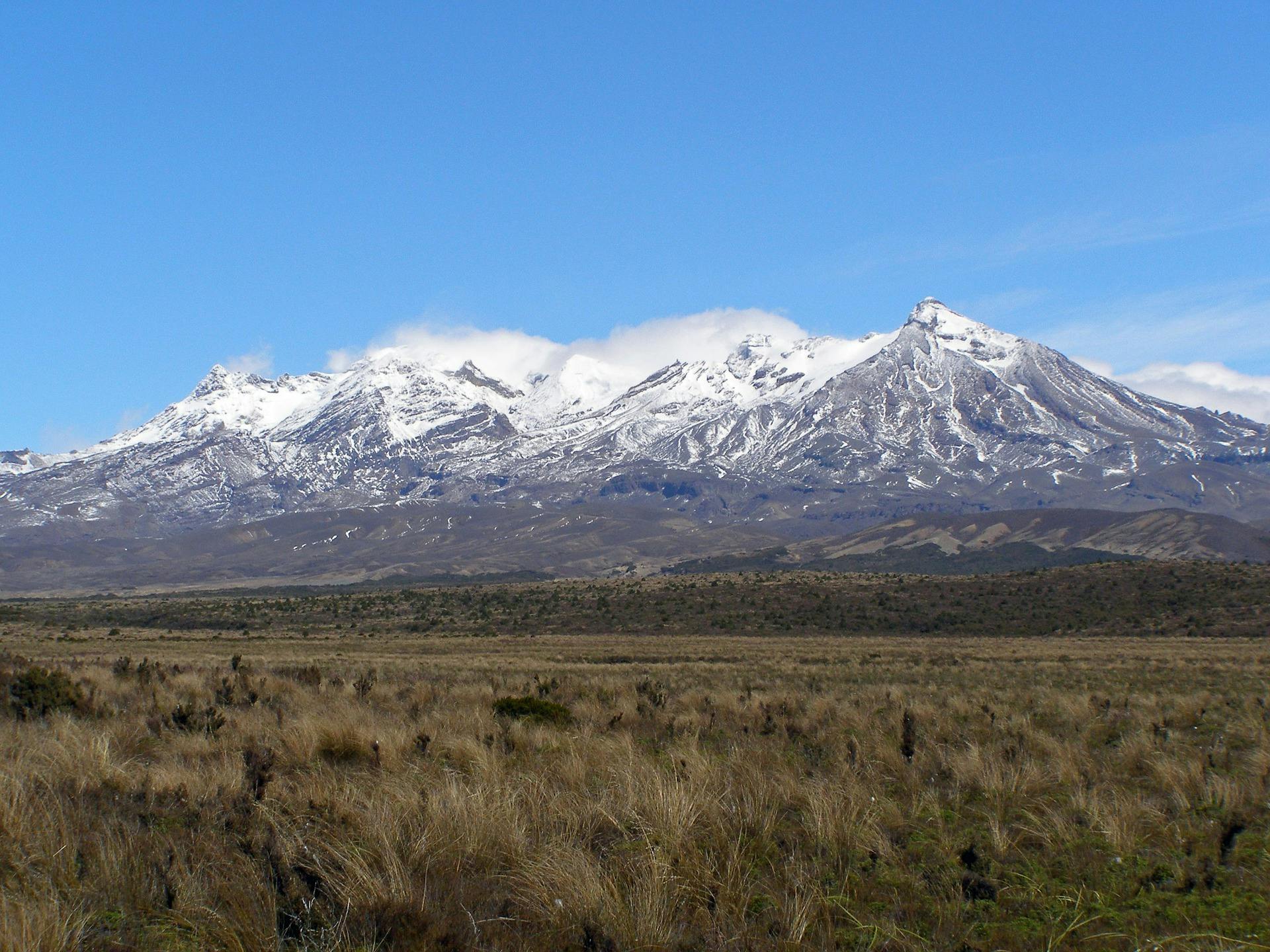 ruapehu skiing in new zealand