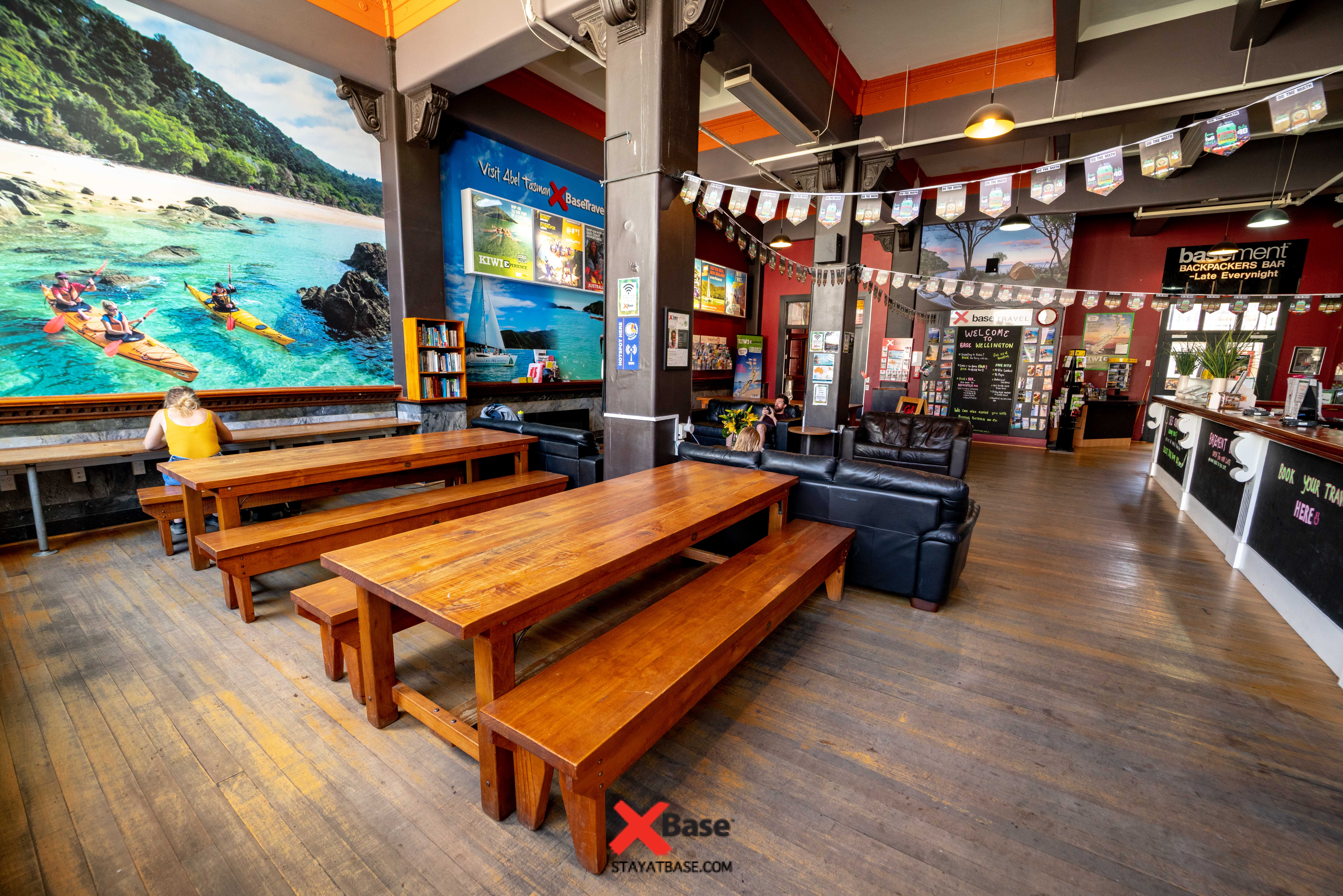 Base Backpackers Wellington Hostel, A Vibrant Atmosphere