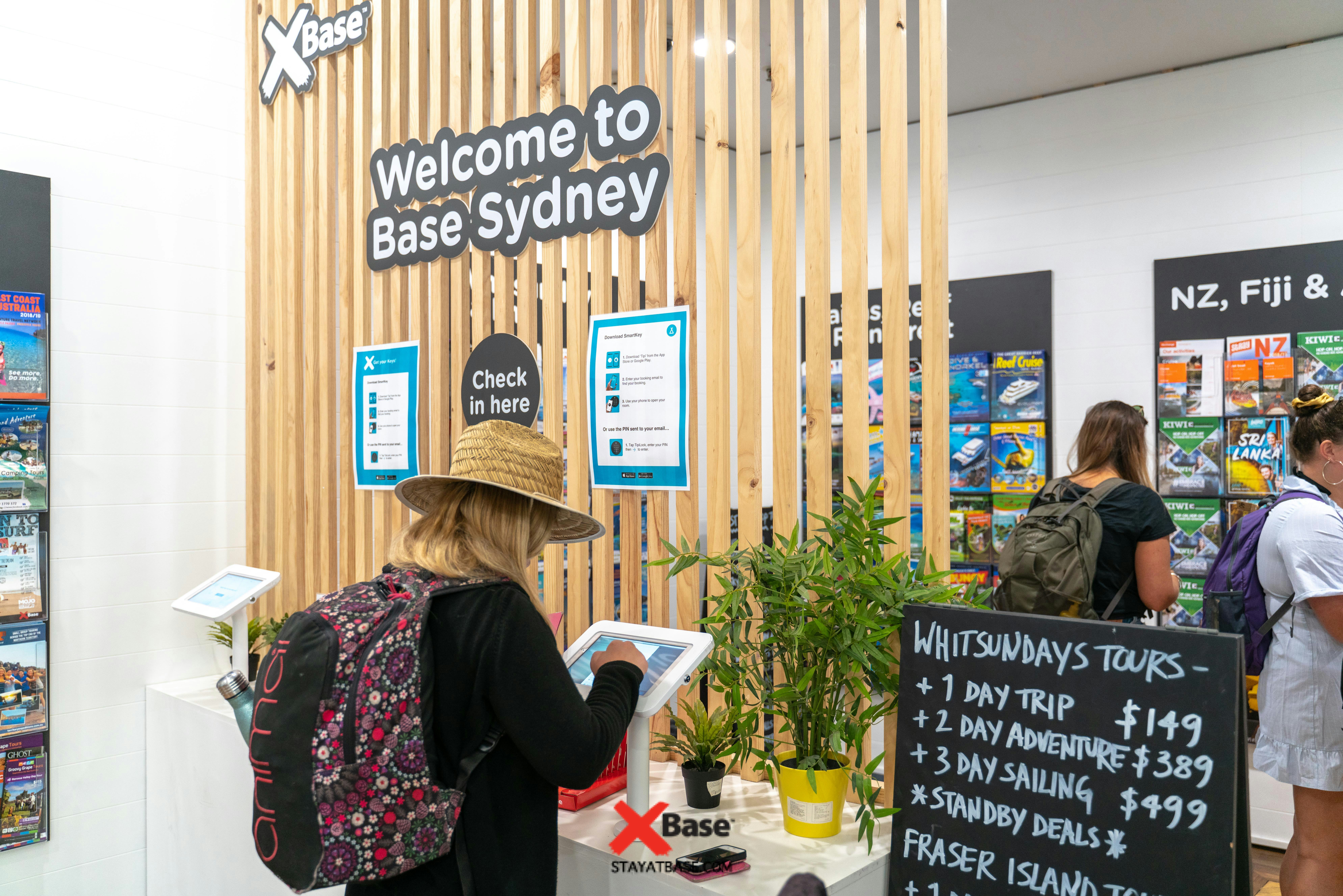 self check in at nomads sydney backpackers