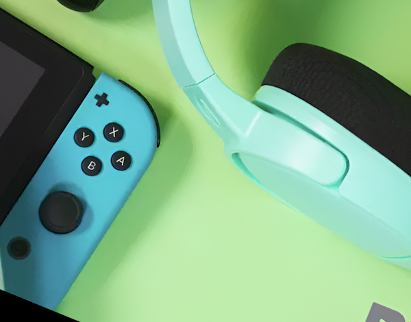 Gaming controller and headset