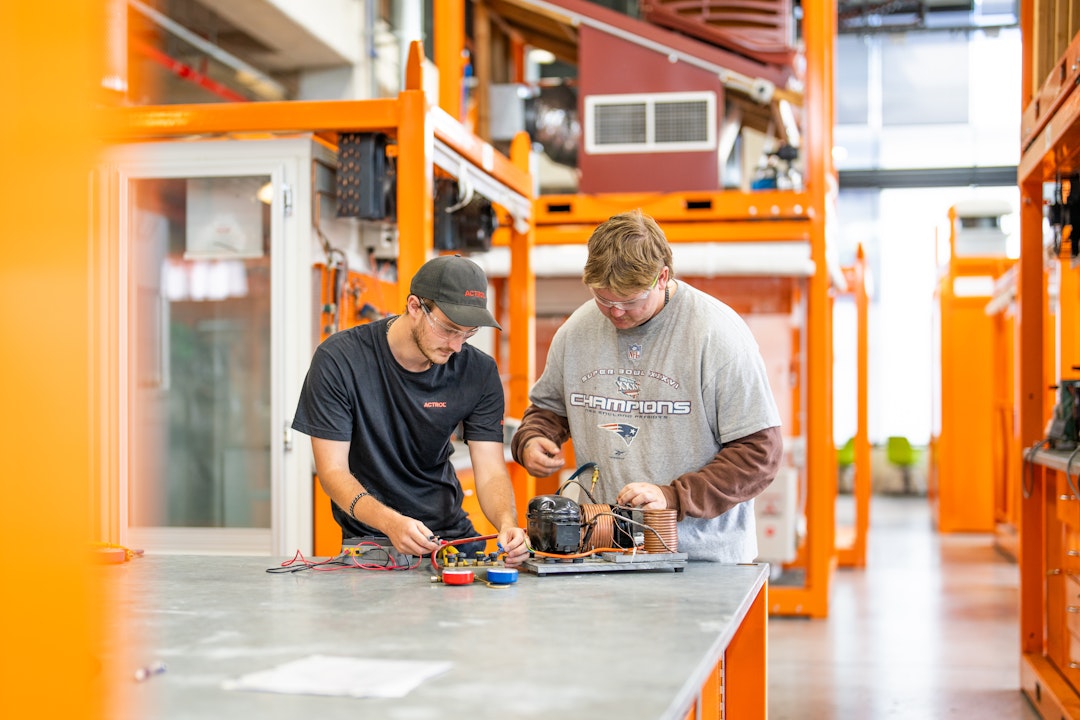 Certificate III in Air Conditioning and Refrigeration Box Hill Institute