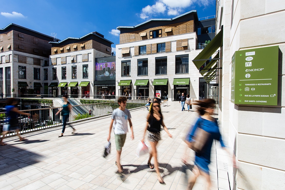 Promenade Sainte Catherine, shopping, architecture