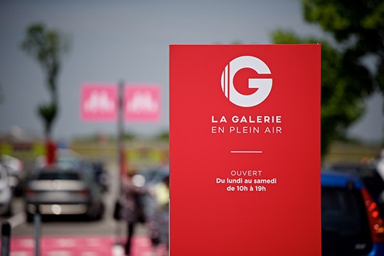 G la Galerie, signalétique