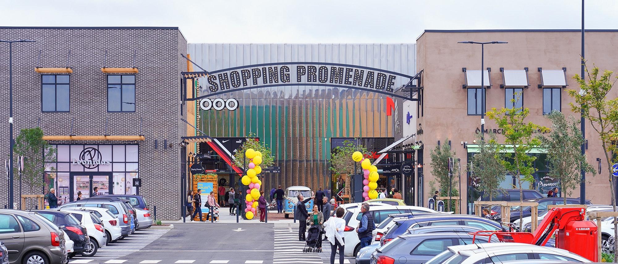 Shopping Promenade