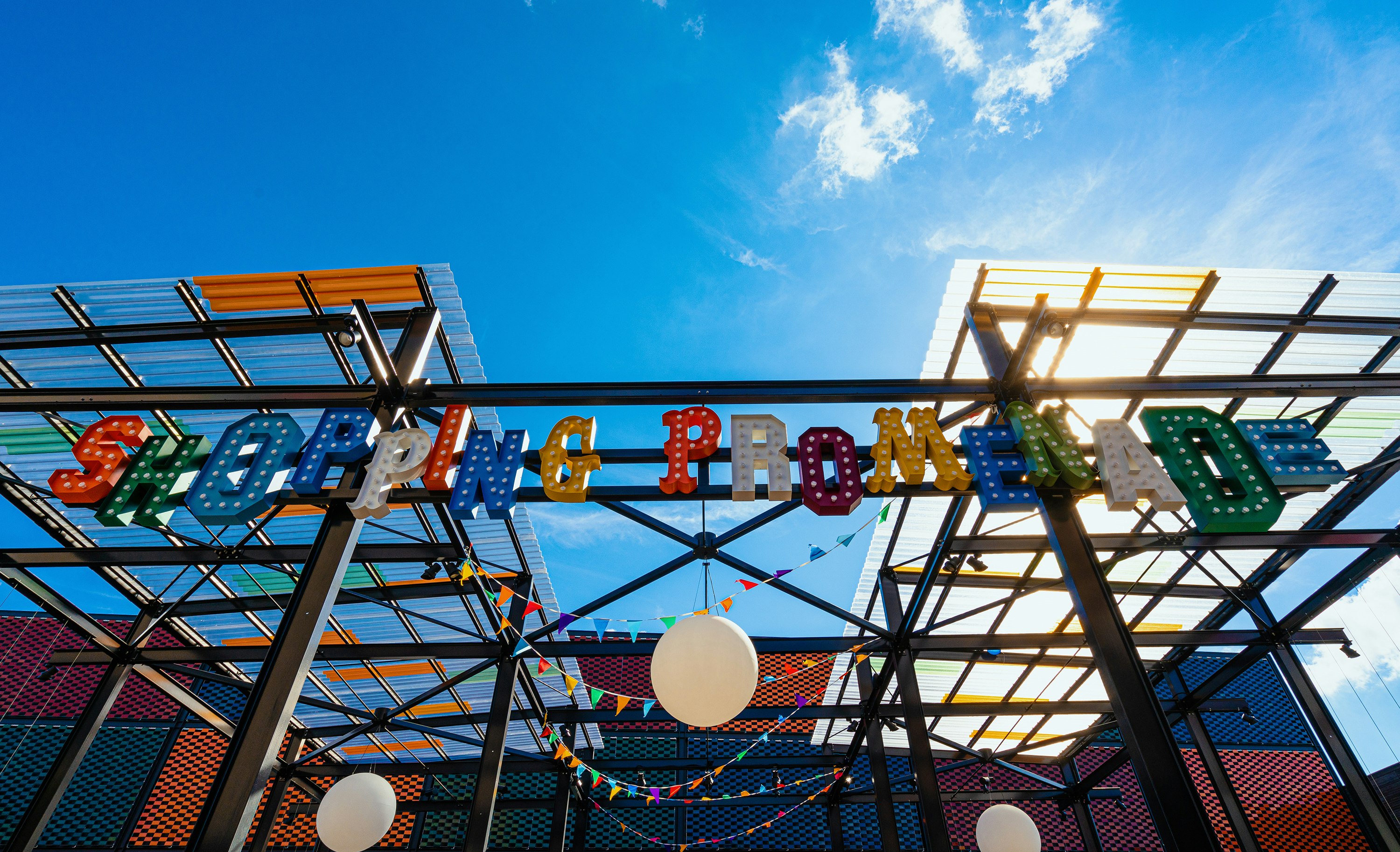 Balade en petit train ! - Shopping Promenade Claye-Souilly