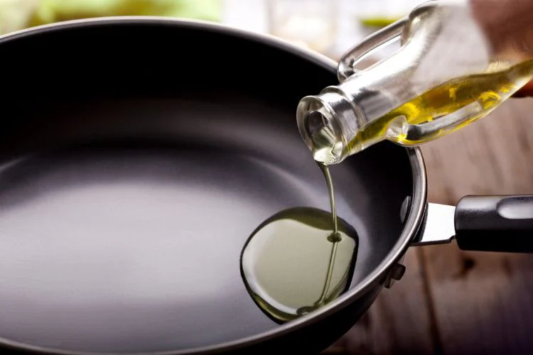 Cookware and specialty olive oil as gift for hobby