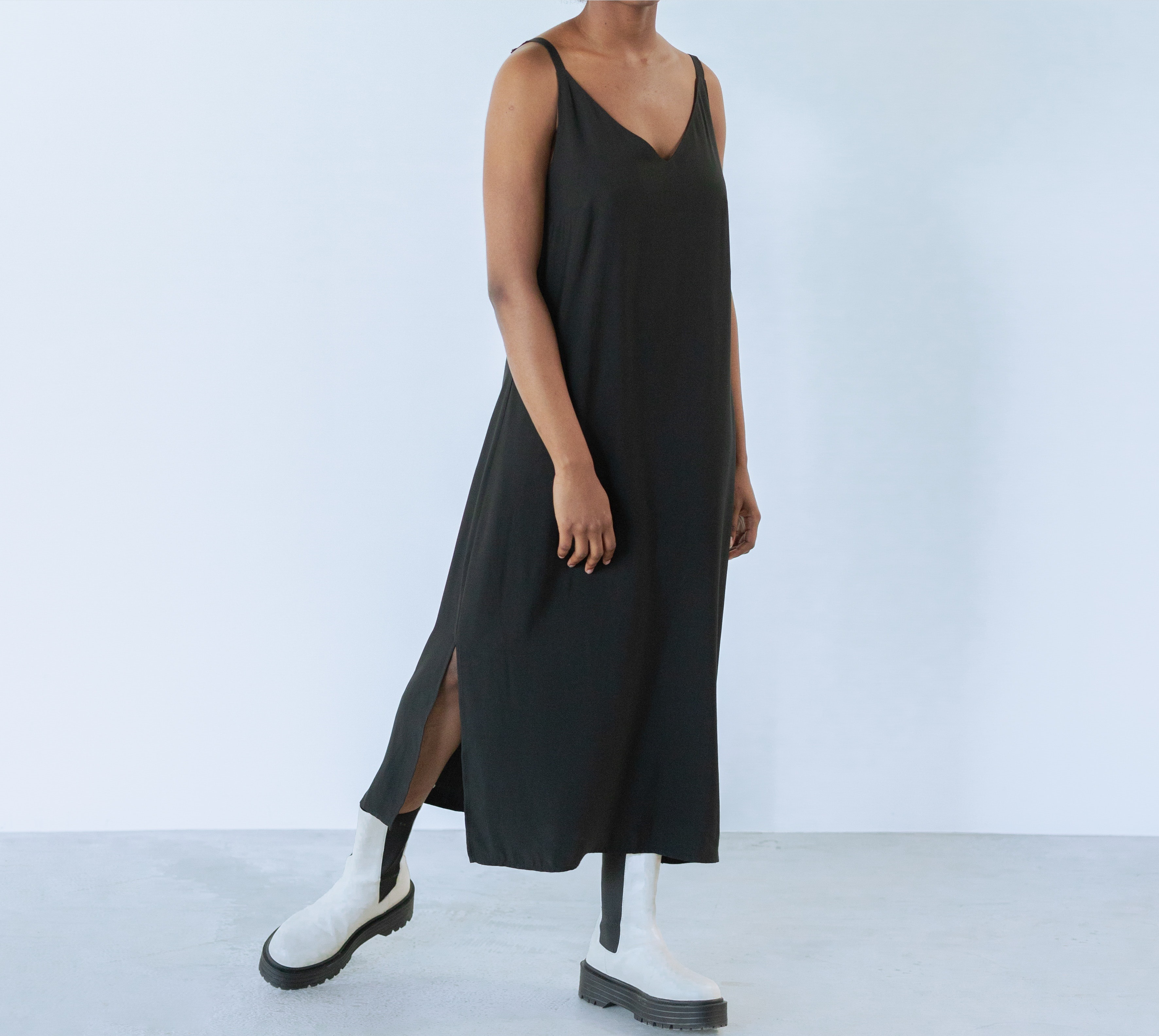 vestido midi preto