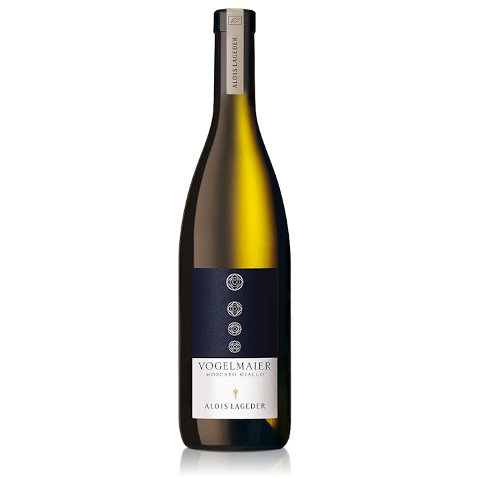 https://www.datocms-assets.com/70631/1655912347-2021-vogelmaier-moscato-giallo.jpg?auto=format&h=700