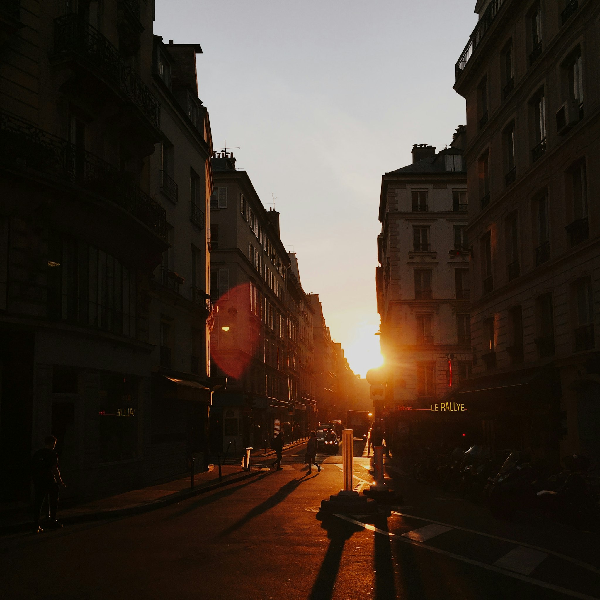 Parigi comincia