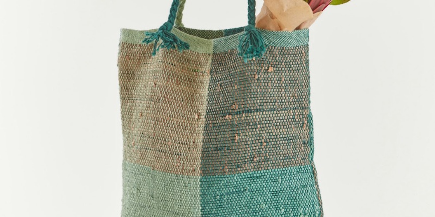 Tote_Header