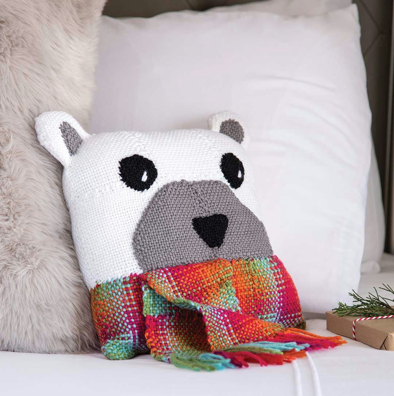 Polar-Bear-Pillow-1080