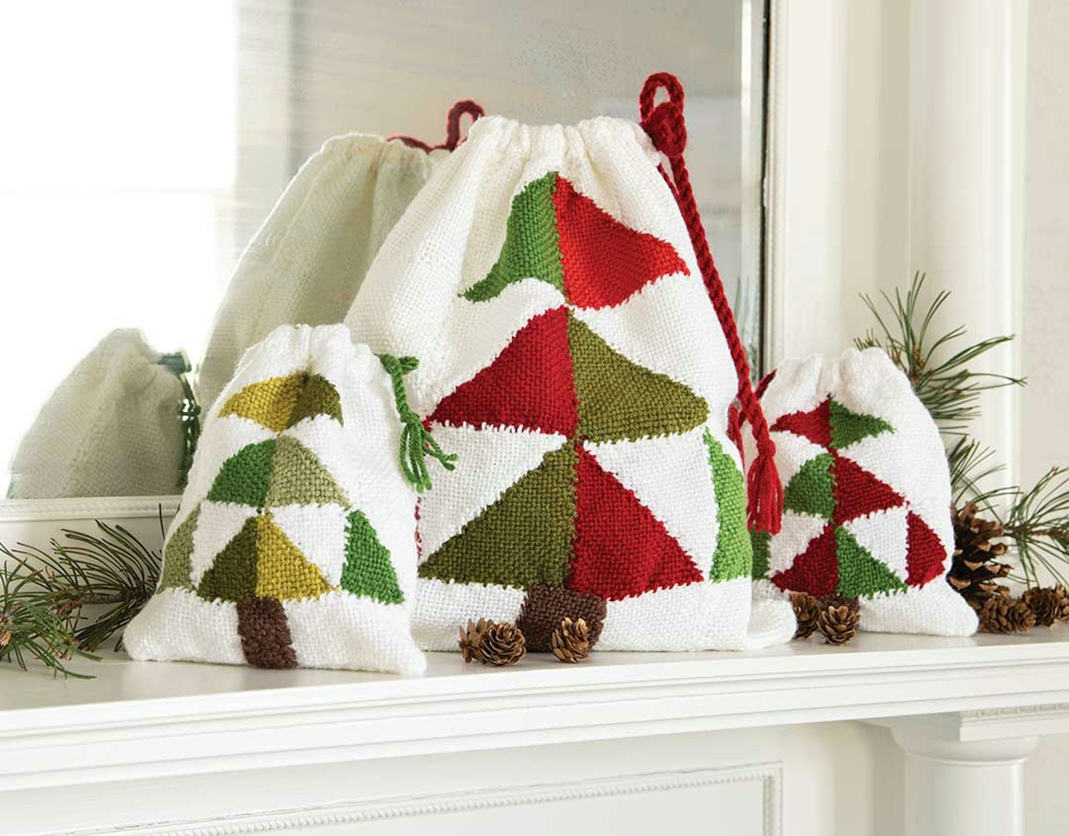 Pine-Tree-Gift-Bags-1080
