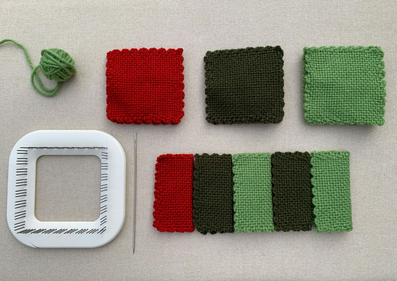 Learn the trick to get pin loom rectangles when you only have a square loom. Photo by Tiffany Warble