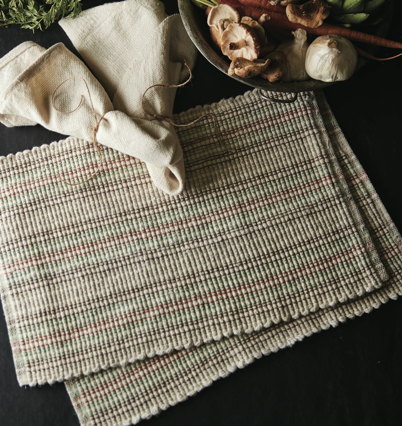 Beach House Placemats and Napkins by Jodi Ybarra. Photo by George Boe