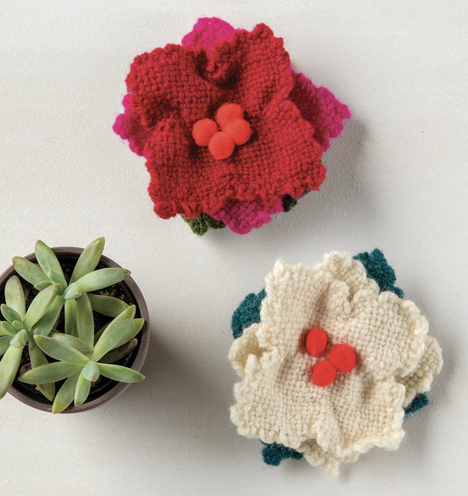 Weave an Easy Pin-Loom Flower