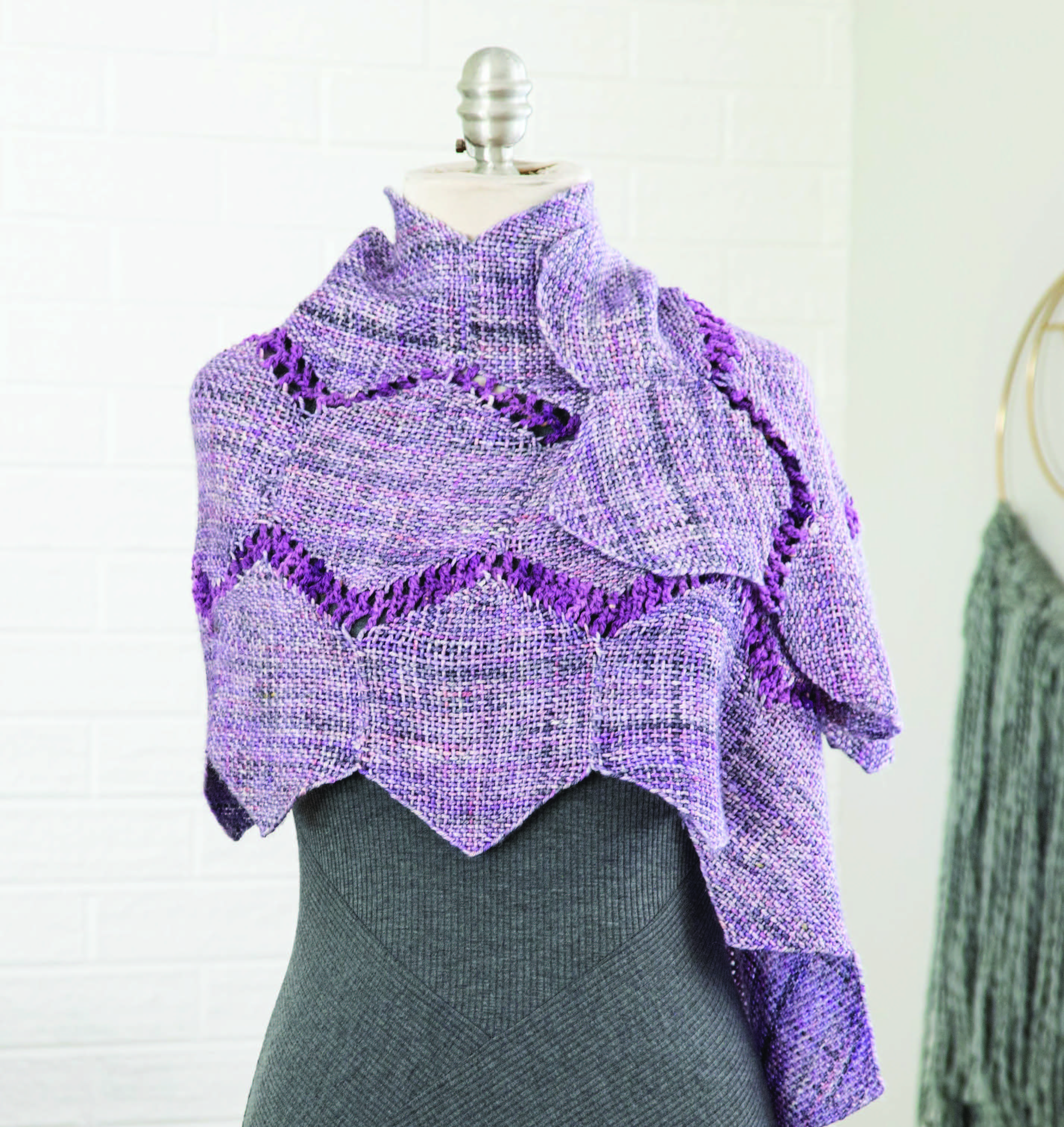 Lilas Au Printemps Hexagon Scarf Image