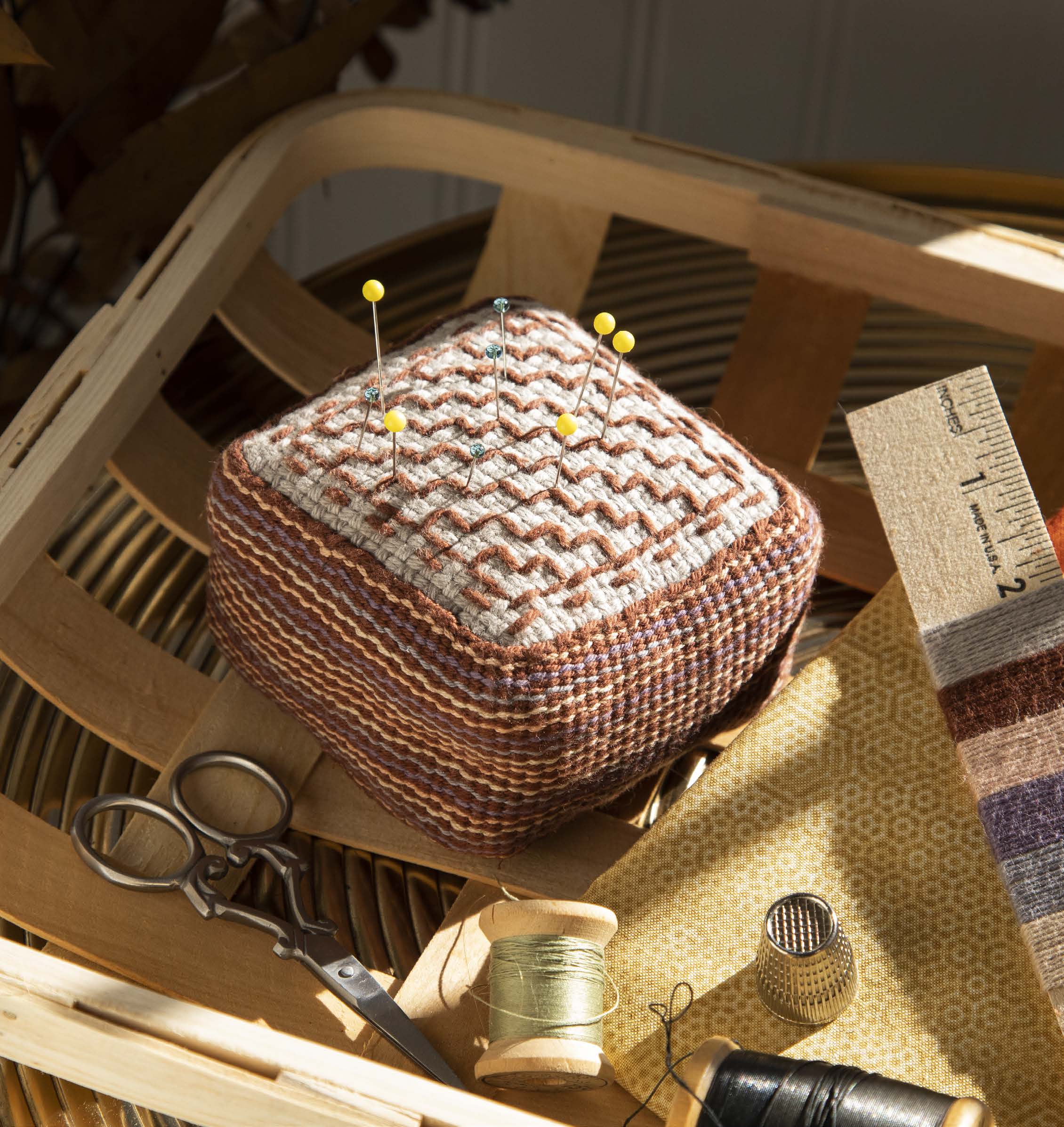 Mini-Ottoman Pincushion Image