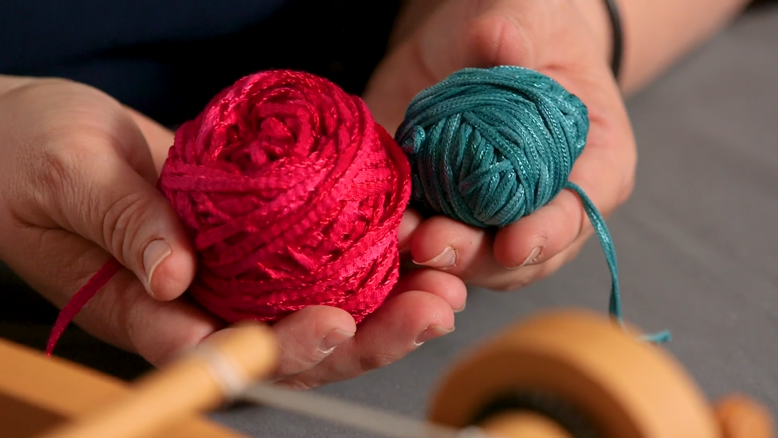 Warp yarn shop