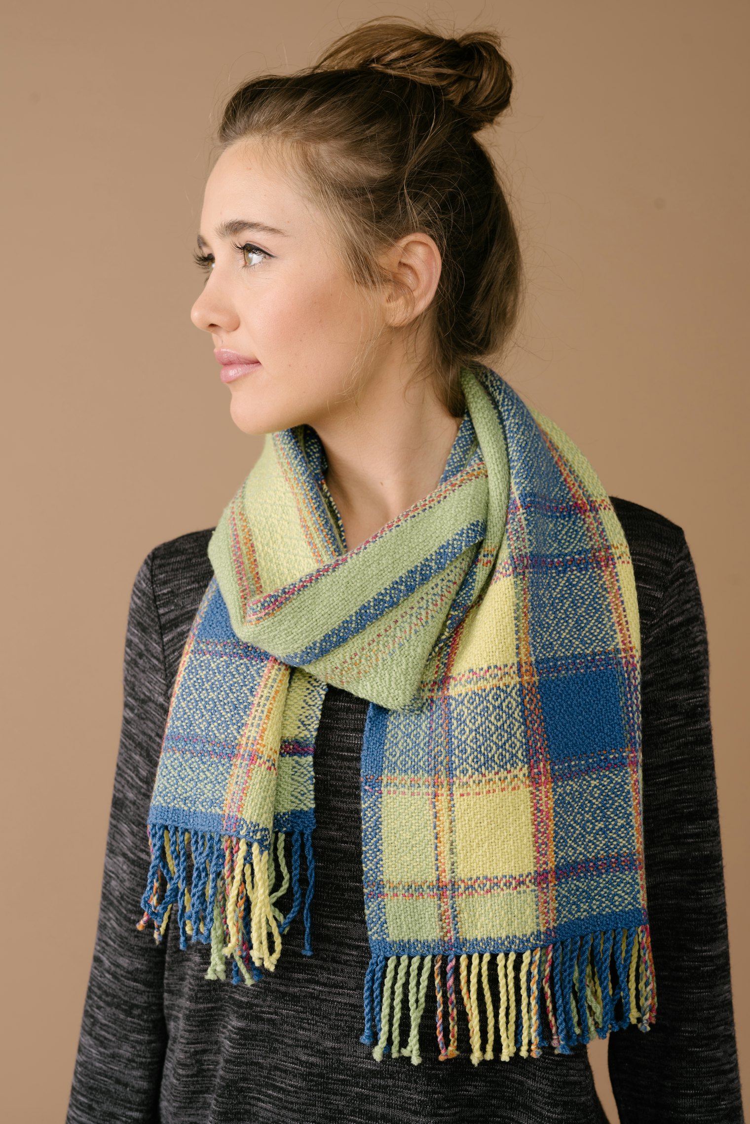 Tammy Bast's Rambling Rosepath scarf from Loom Theory 2019 gets its pattern—and its name—from a simple rosepath twill. Photo by Caleb Young of Good Folk Photograph)