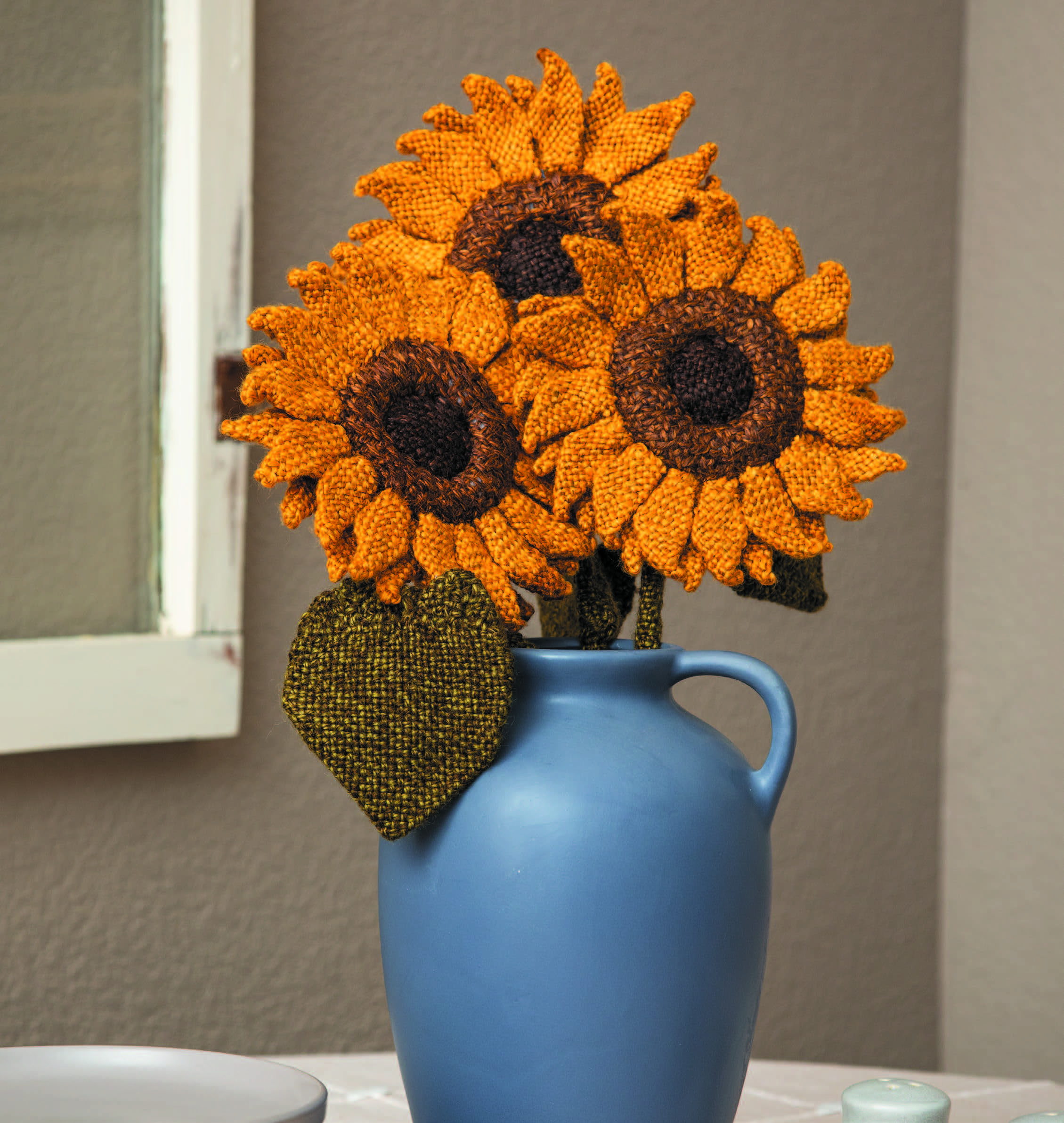 Vincent’s Sunflowers | Pin Loom Decor Image