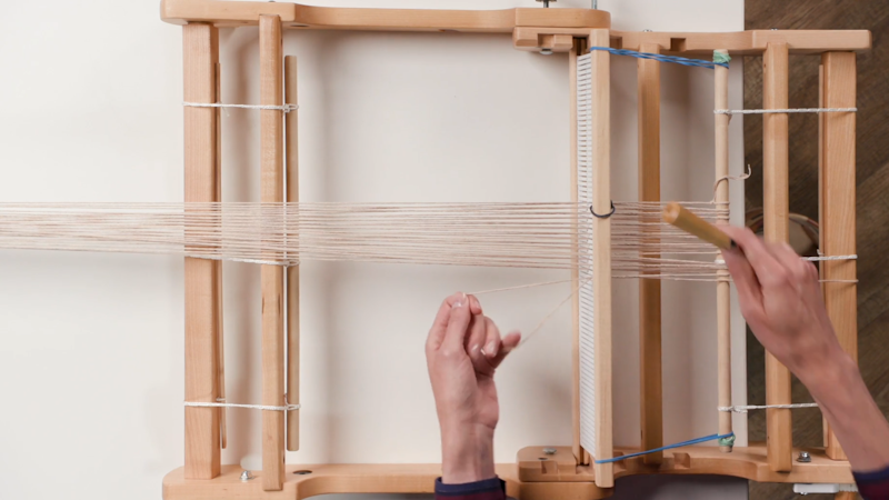 Learn how to direct warp your rigid-heddle loom with our new free mini-course taught by Sara Goldenberg White and Sara Bixler.