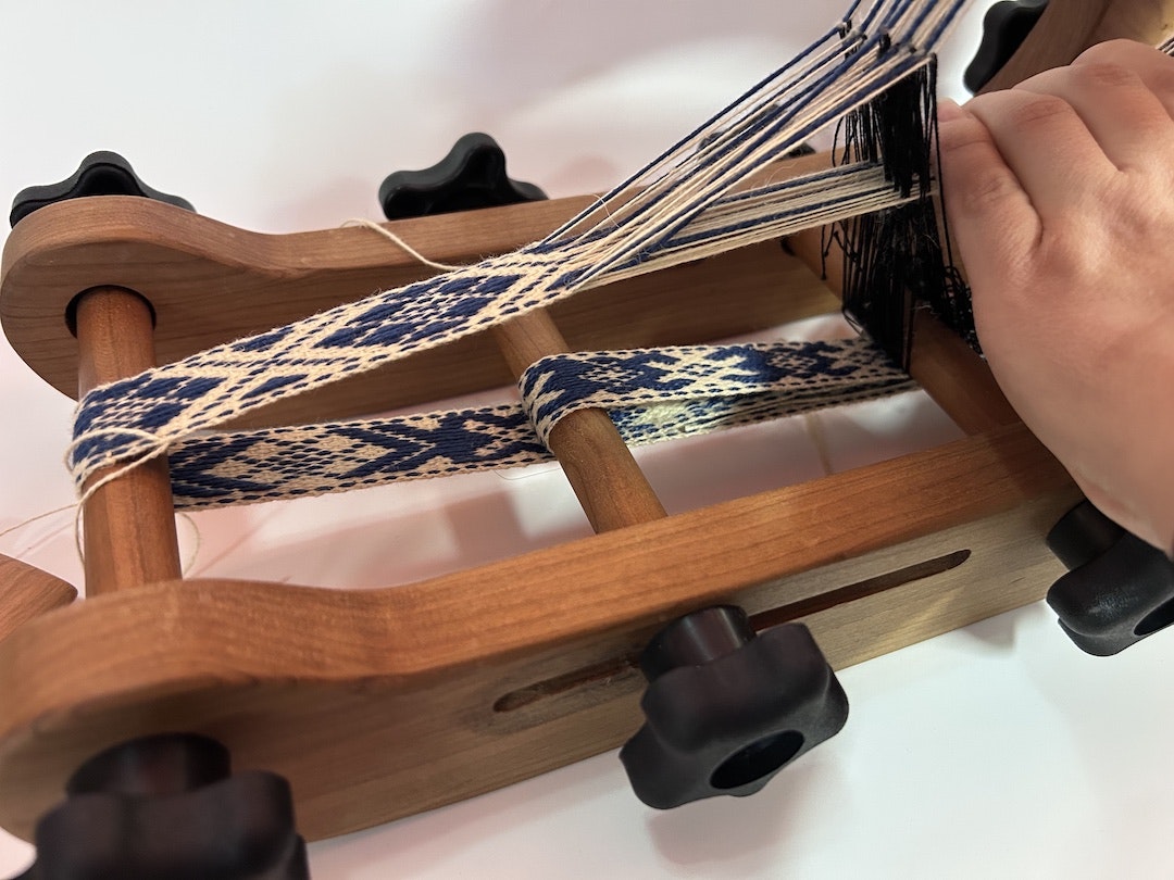 How to Make String Heddles for an Inkle Loom | Little Looms